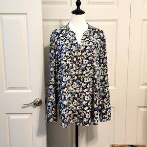 Beautiful long sleeve blouse